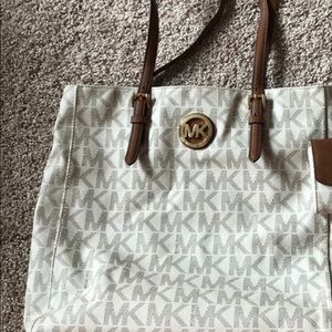 Michael Kors purse